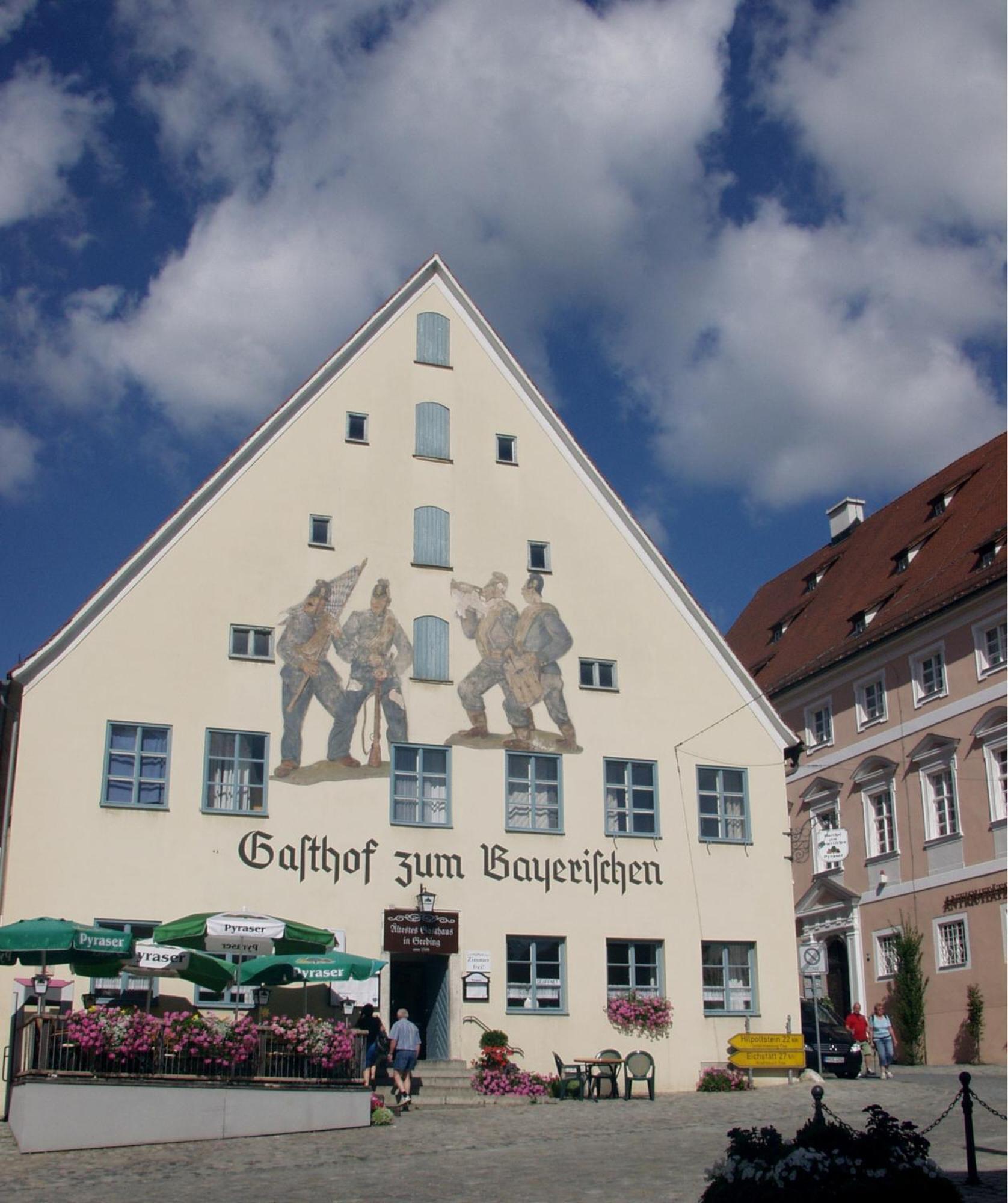 Gasthof Zum Bayerischen Greding Bagian luar foto